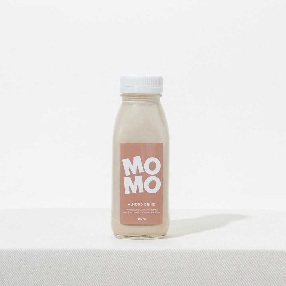 Momo Almond Milk1